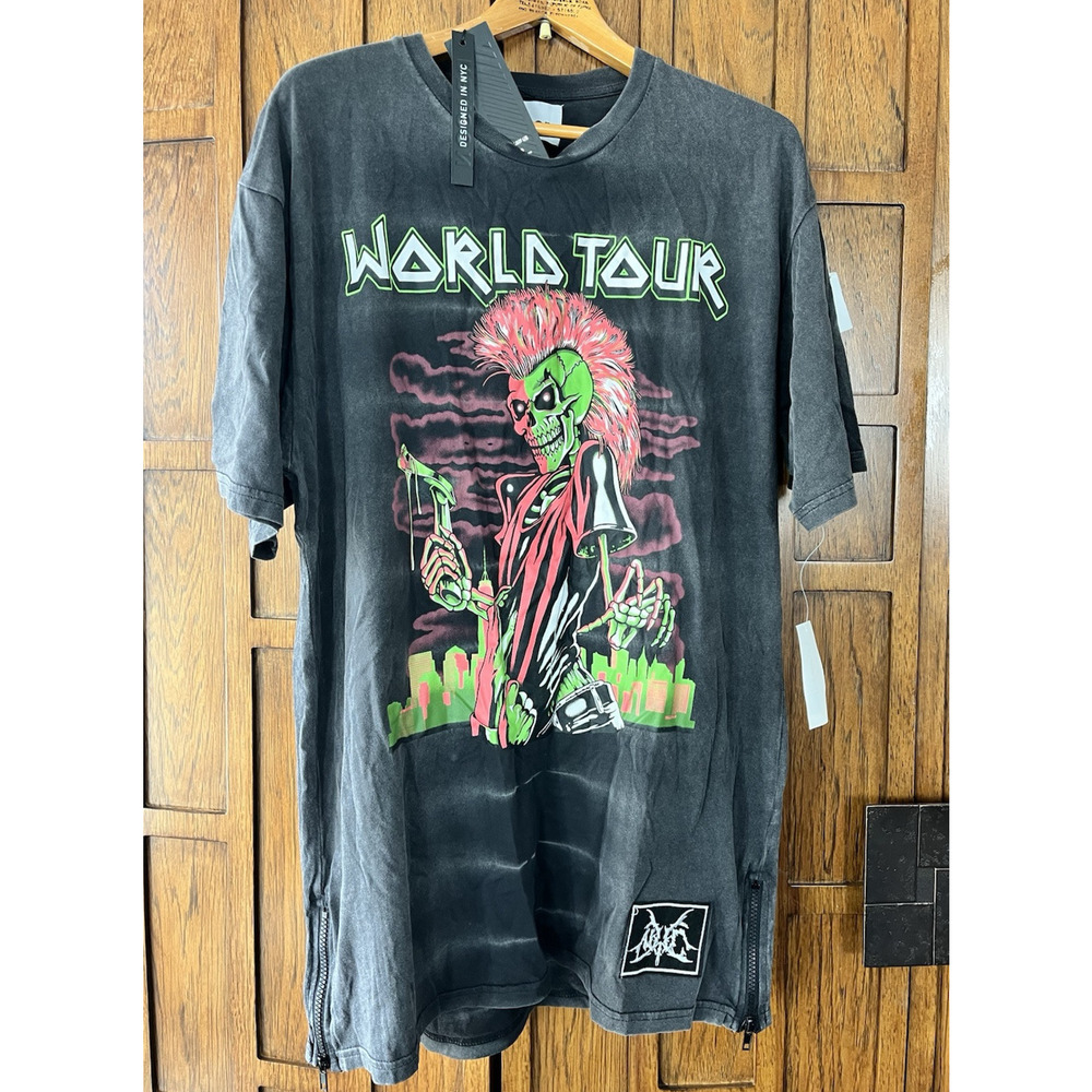 Reason World Tour SZ L Black Graphic T-Shirt NEW Neon Spray Paint Effect Unisex